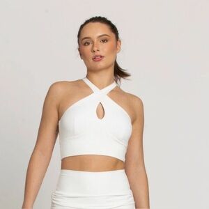 *NWT* Gold Hinge Crossover Cropped Tank in White